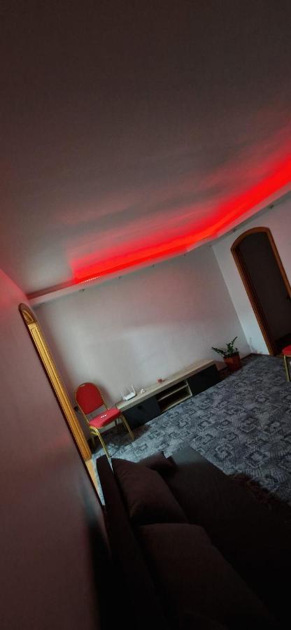 Anastasia. Apartman Tulcsa Kültér fotó