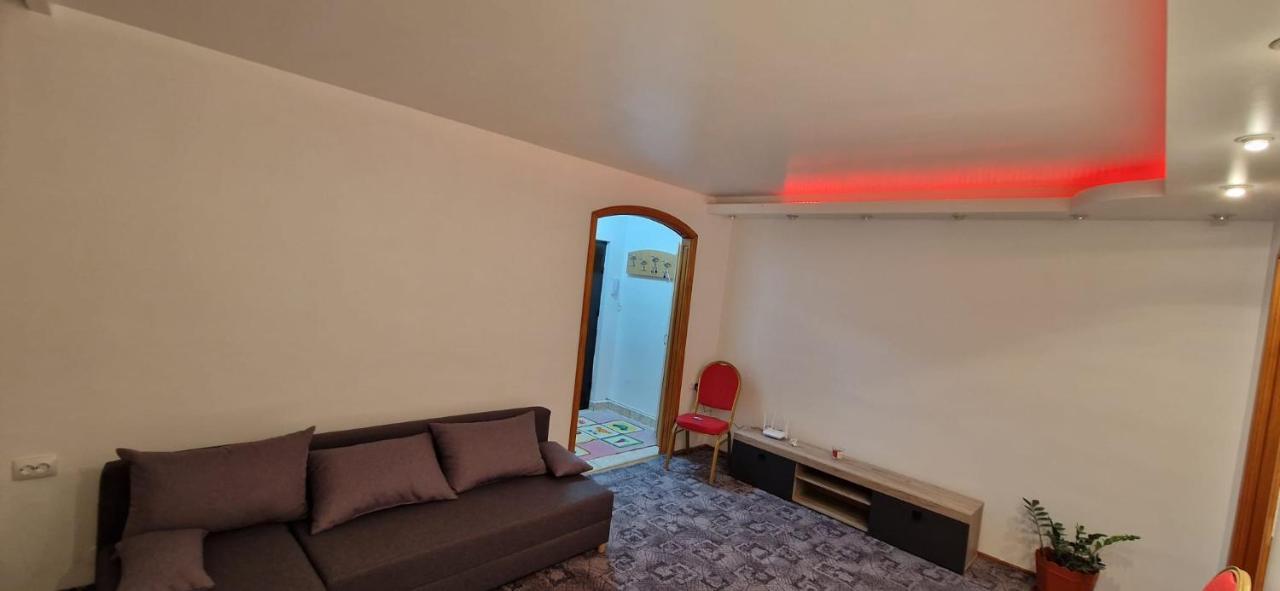 Anastasia. Apartman Tulcsa Kültér fotó